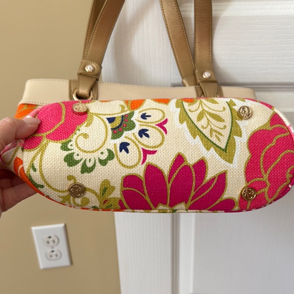 Spartina 449 Carson Cottage Pink and Orange Floral Shoulder Bag. - Picture 3 of 6